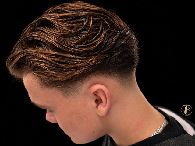 Copper highlights through a swept cut, from the side
